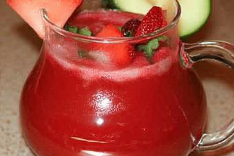 Erdbeer-Bowle mit Melone