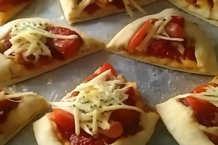 Pizza in Tütenform