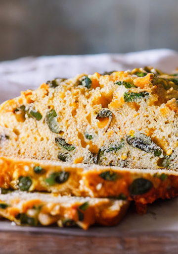 Cheesy Jalapeno Beer Bread