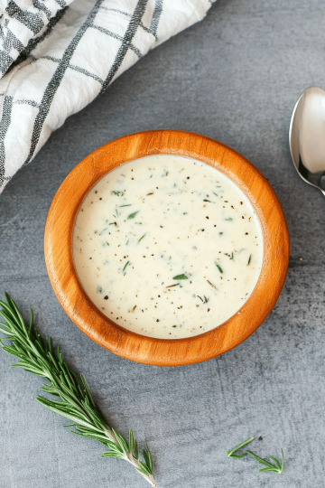 Rosemary cream sauce